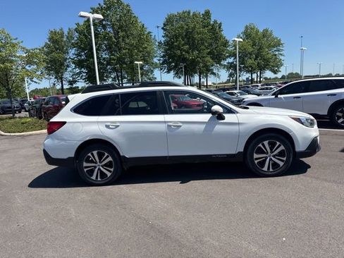 Used 2019 Subaru Outback 2.5i Limited AWD/4WD image 5