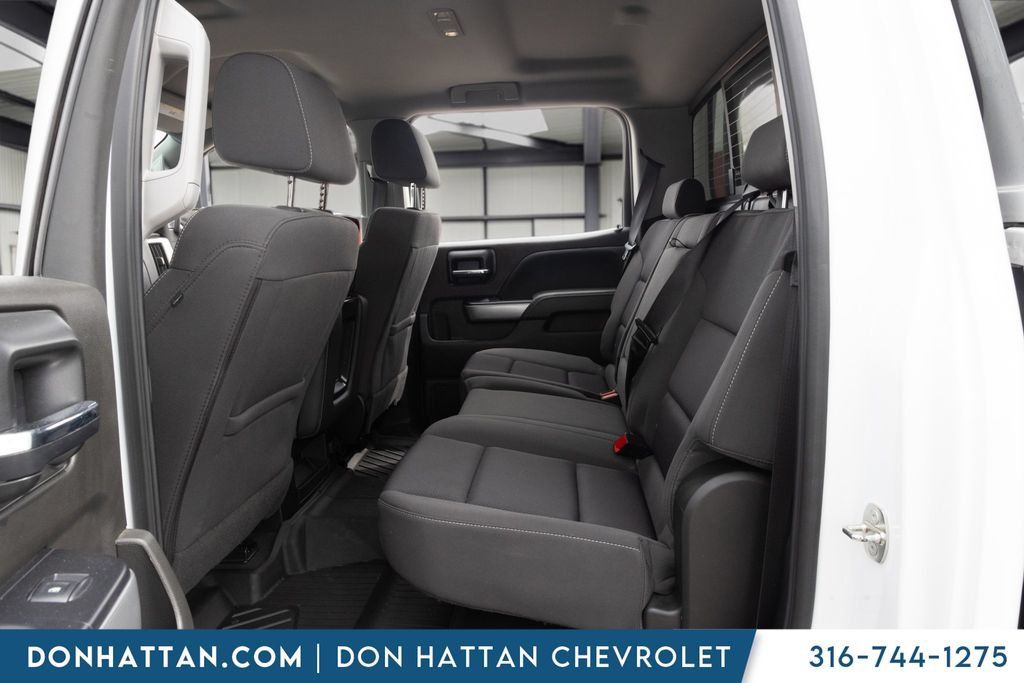 Used 2018 Chevrolet Silverado 1500 LT w/ All Star Edition AWD/4WD image 17
