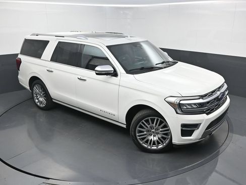 Used 2023 Ford Expedition Max Platinum AWD/4WD image 32