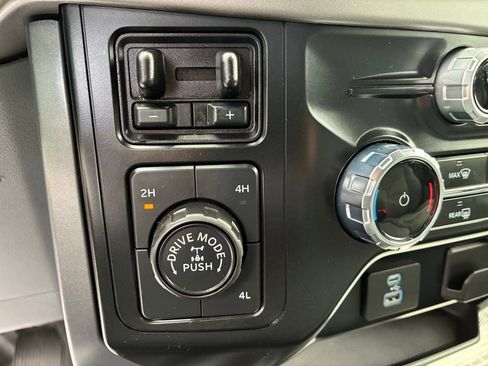 Used 2024 Ford F150 XLT w/ FX4 Off-Road Package image 21