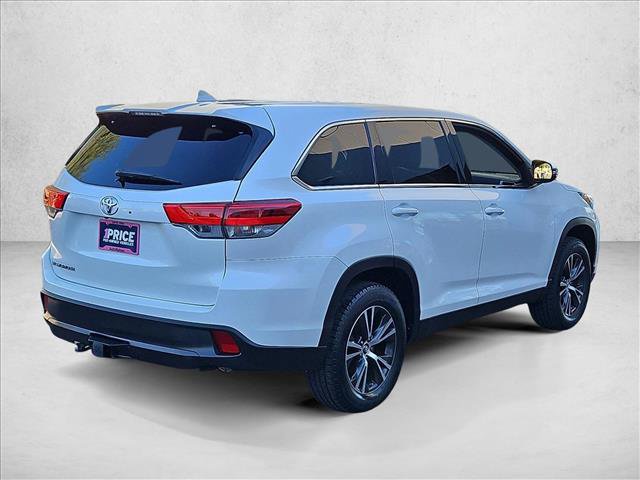 Used 2019 Toyota Highlander Plus FWD image 5
