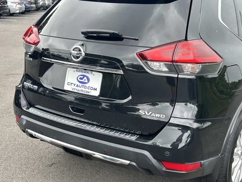 Used 2020 Nissan Rogue SV AWD/4WD image 14