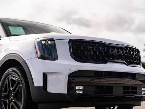 Used 2025 Kia Telluride SX Prestige X-Line AWD/4WD image 10