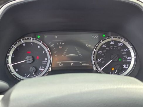 Used 2023 Toyota Highlander XLE image 24