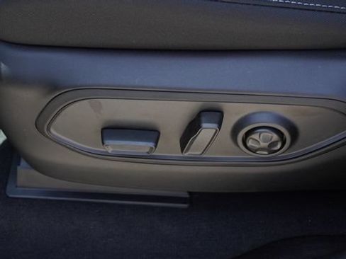 New 2026 Jeep Grand Cherokee Laredo RWD image 19