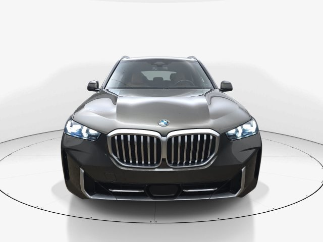 Used 2024 BMW X5 xDrive40i AWD/4WD image 11