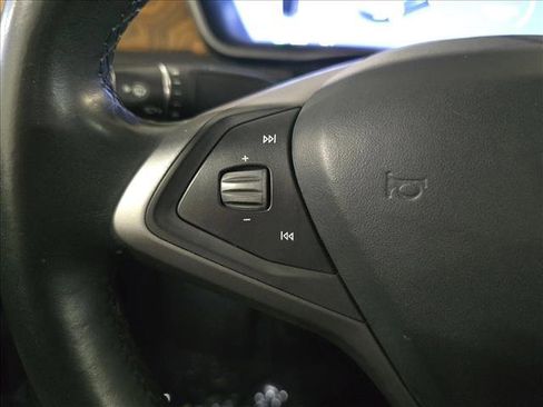 Used 2020 Tesla Model X Long Range image 17