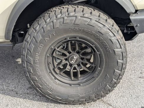 New 2025 Ford Bronco Big Bend w/ Black Diamond Package AWD/4WD image 11