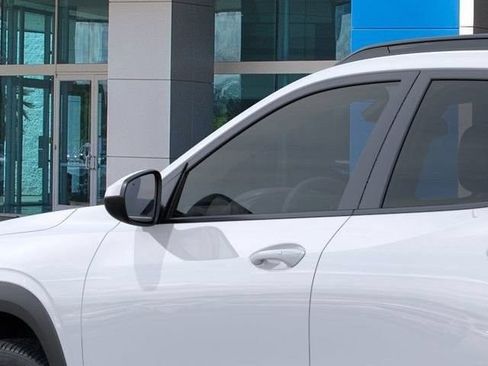 New 2026 Chevrolet Trax LT w/ Driver Confidence Package FWD image 13