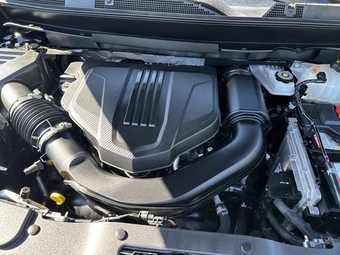 Used 2024 GMC Acadia Elevation w/ Luxury Package AWD/4WD image 20