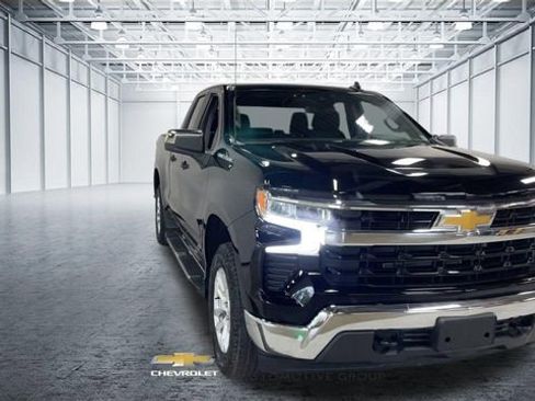 Used 2023 Chevrolet Silverado 1500 LT AWD/4WD image 4