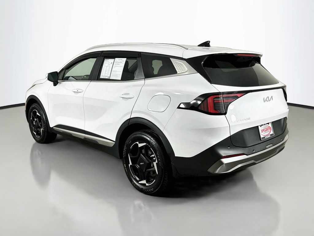 Certified 2026 Kia Sportage EX AWD/4WD image 16