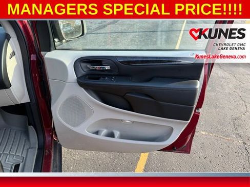 Used 2014 Dodge Grand Caravan American Value Package w/ UConnect Hands-Free Group image 17