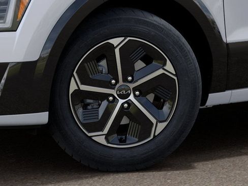 New 2026 Kia Niro FWD image 9