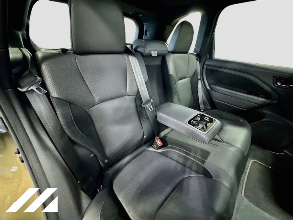 Used 2025 Subaru Forester Touring AWD/4WD image 31