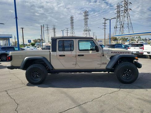 Used 2022 Jeep Gladiator Mojave w/ Trailer Tow Package image 28