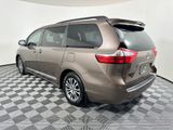 Used 2019 Toyota Sienna XLE image 2