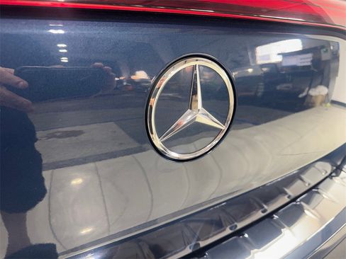 Used 2023 Mercedes-Benz EQB 300 300 w/ Exclusive Package image 21