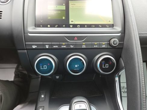 Used 2018 Jaguar E-PACE R-Dynamic HSE AWD/4WD image 11