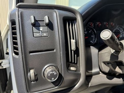 Used 2015 GMC Sierra 3500 4x4 Double Cab image 12