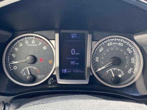 Used 2019 Toyota Tacoma SR5 RWD image 25