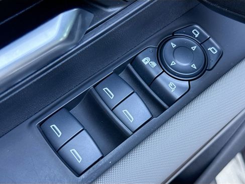 Used 2025 GMC Hummer EV 2X AWD/4WD image 18