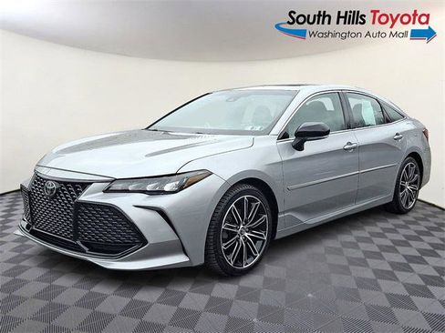 Certified 2020 Toyota Avalon XSE image 3