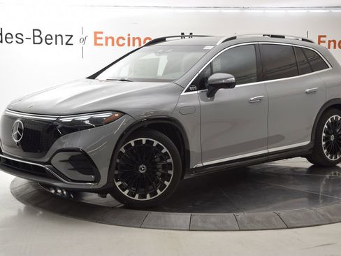 New 2026 Mercedes-Benz EQS 550 4MATIC SUV image 2