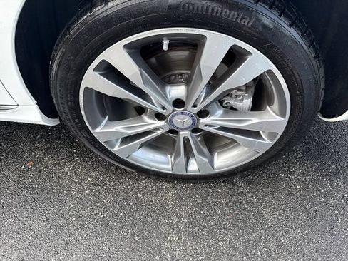 Used 2016 Mercedes-Benz C 300 4MATIC Sedan image 38