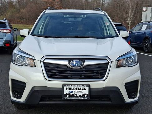 Used 2019 Subaru Forester Premium image 2