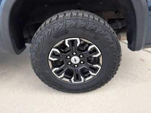 Used 2023 Chevrolet Silverado 1500 ZR2 image 3