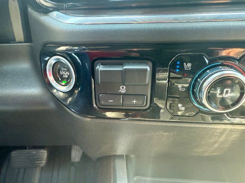 Used 2023 GMC Sierra 1500 SLT w/ SLT Premium Plus Package image 21