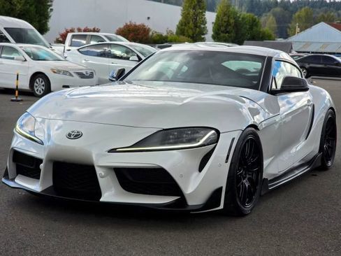 Used 2021 Toyota Supra image 3