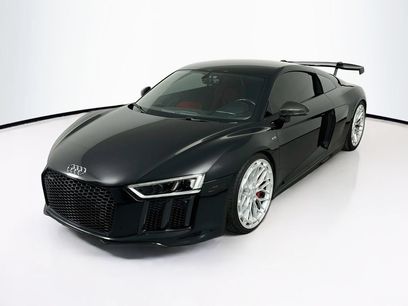 Used 2017 Audi R8 V10 w/ 20" Wheel Package