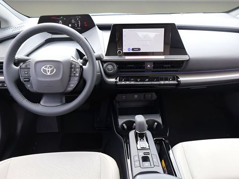 Certified 2026 Toyota Prius XLE FWD image 16