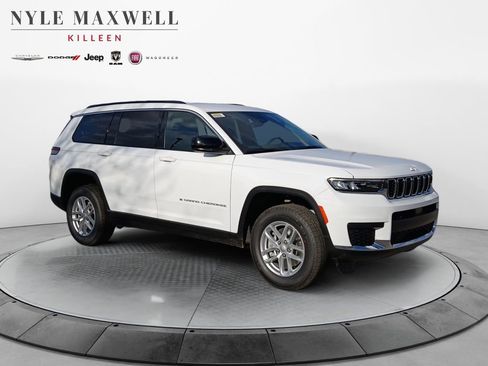 New 2026 Jeep Grand Cherokee L Laredo RWD image 2