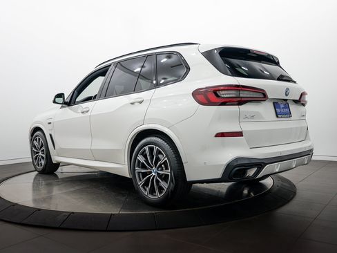 Used 2022 BMW X5 xDrive45e w/ M Sport Package AWD/4WD image 5