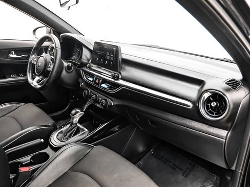 Used 2021 Kia Forte GT-Line image 10