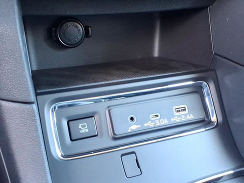 New 2026 Subaru Ascent Limited image 15