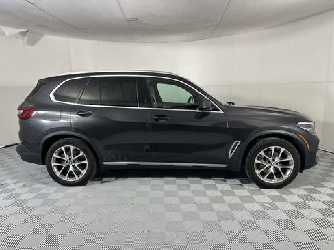 Used 2019 BMW X5 xDrive40i w/ Convenience Package AWD/4WD image 9