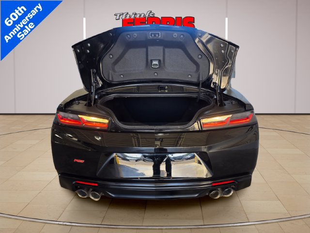 Used 2018 Chevrolet Camaro LT w/ Redline Edition RWD image 9