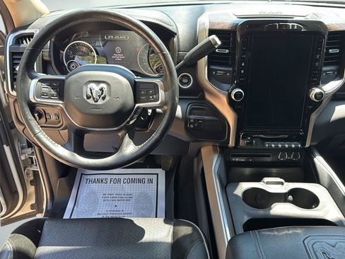 Used 2019 RAM 2500 Laramie AWD/4WD image 2