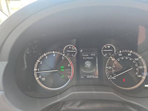 Used 2023 Lexus GX 460 Premium image 2