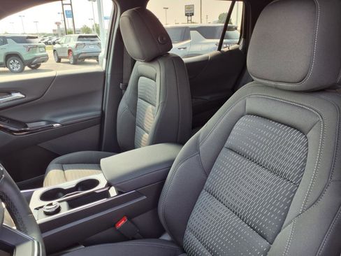 New 2026 Chevrolet Equinox LT image 11