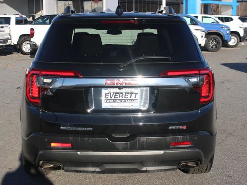 Used 2022 GMC Acadia AT4 w/ Technology Package image 6