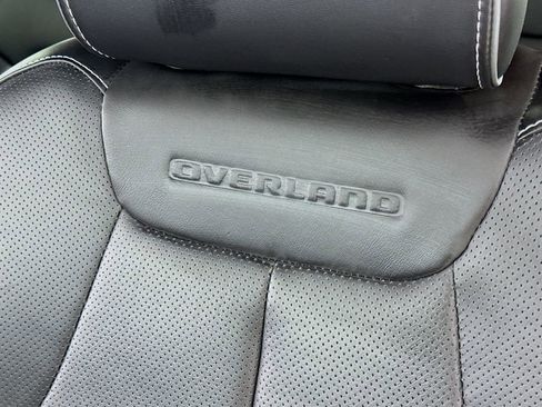 Used 2023 Jeep Grand Cherokee Overland w/ Advanced Protech Group III image 18