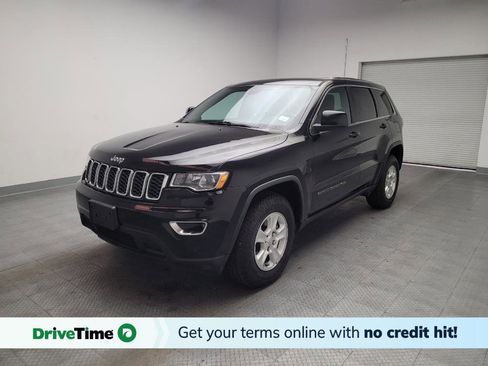 Used 2017 Jeep Grand Cherokee Laredo AWD/4WD image 1