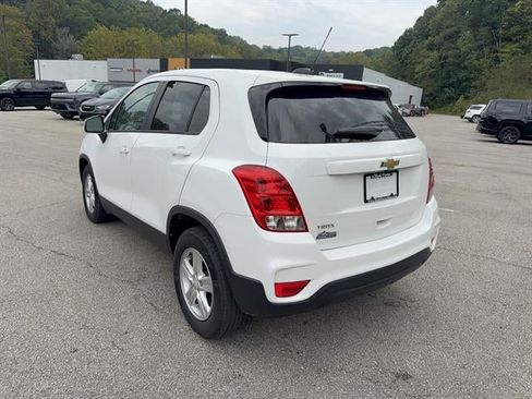 Used 2020 Chevrolet Trax LS w/ Tint and Cruise Package FWD image 7