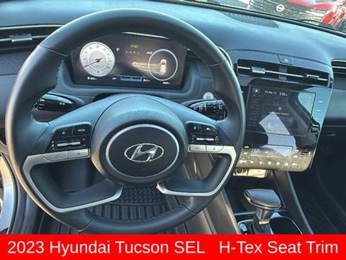 Used 2023 Hyundai Tucson SEL w/ Convenience Package image 18