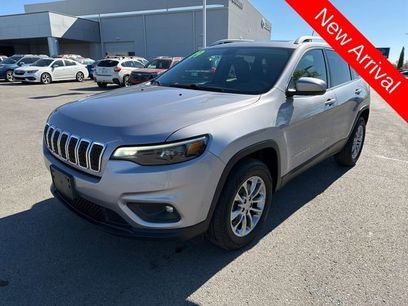 Used 2019 Jeep Cherokee Latitude Plus w/ Comfort/Convenience Group